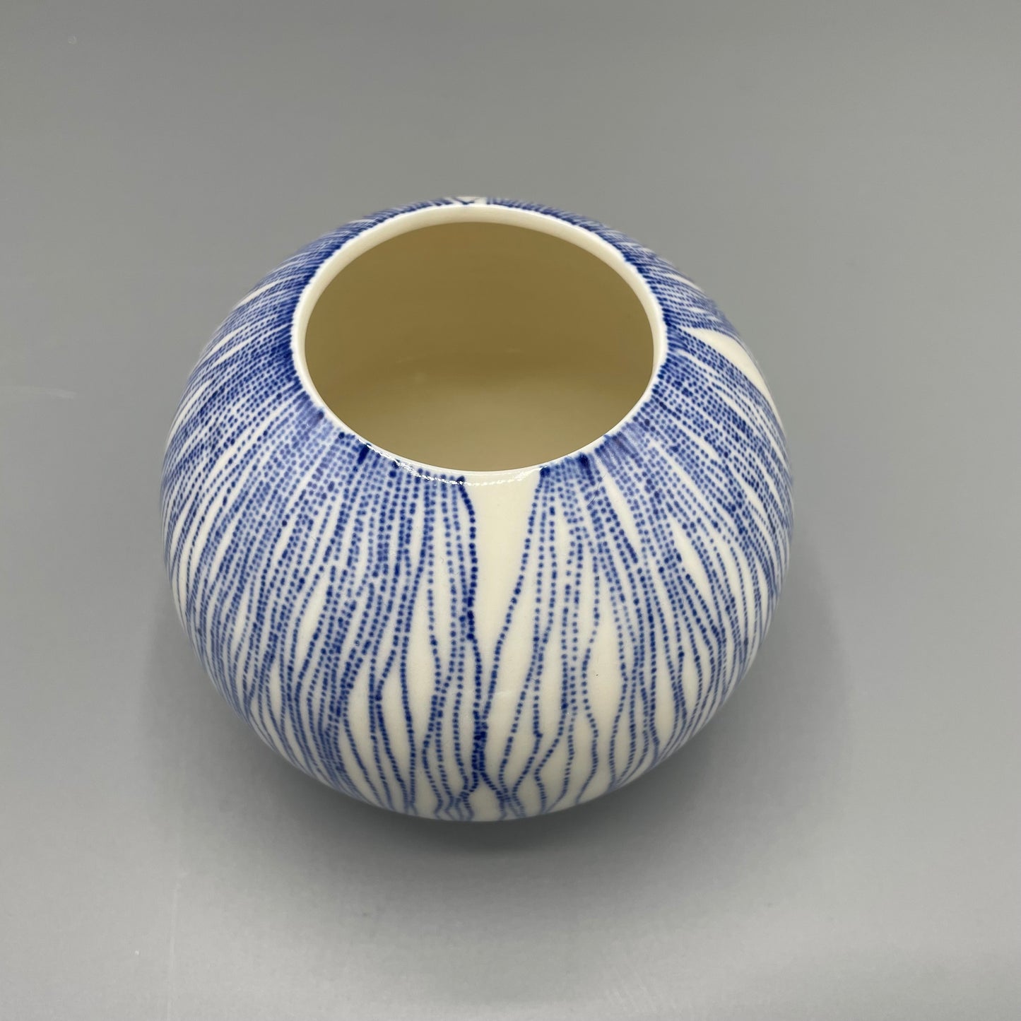 Tamsin Arrowsmith-Brown Large 'Line' Vessel