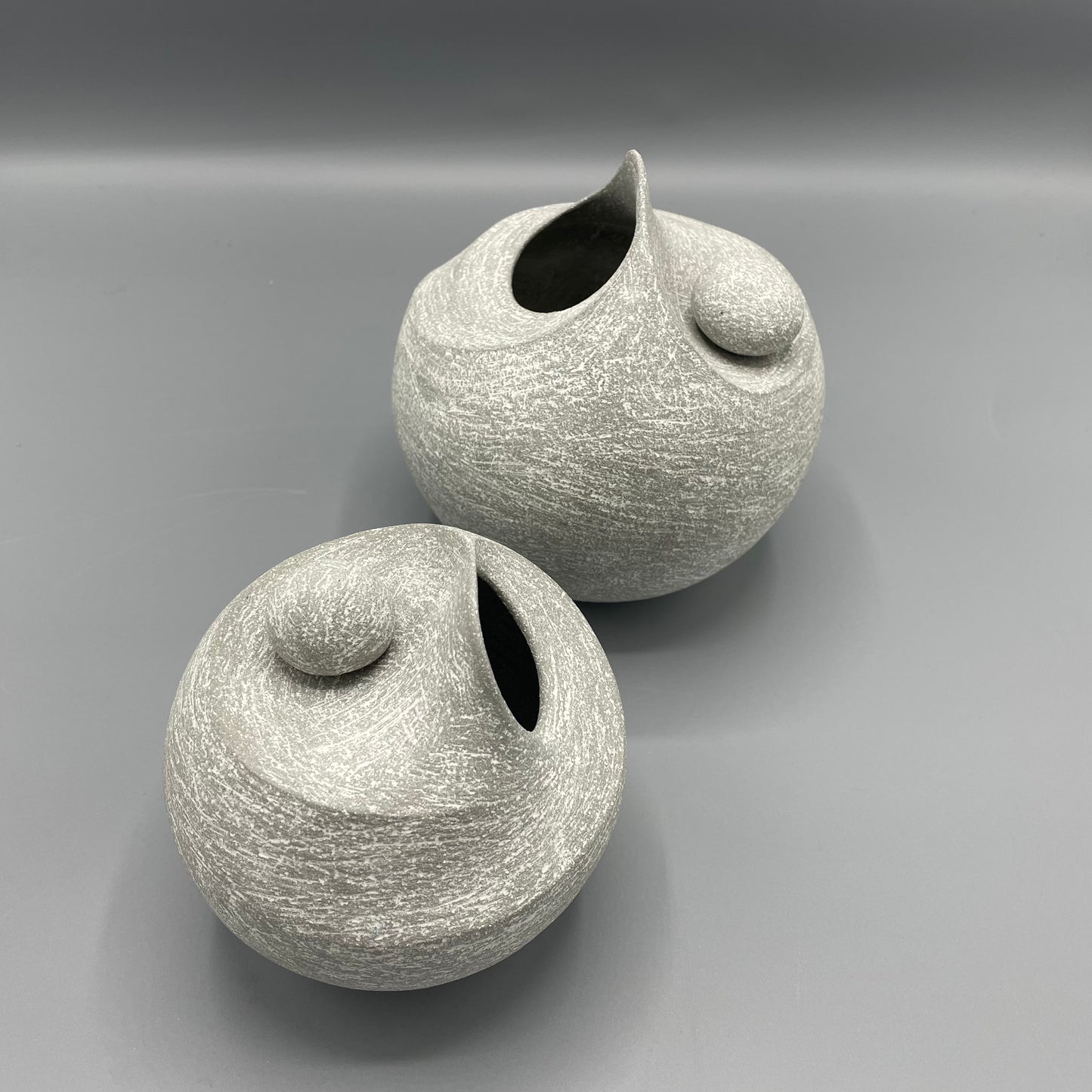 Mitch Pilkington Grey Pebble Vessel