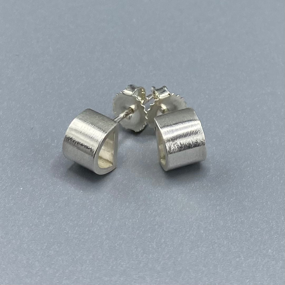 Emma Farquharson Small Silver Folded Studs