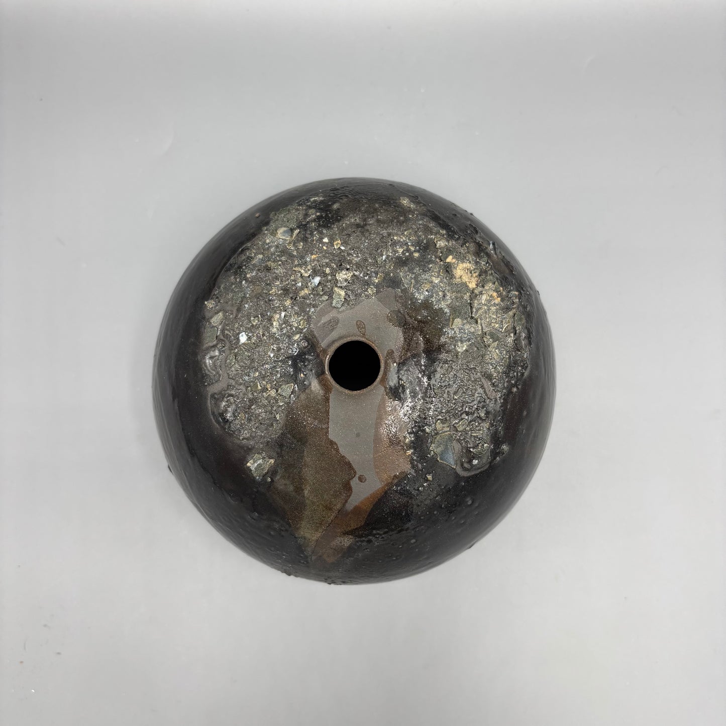 Rosa Wiland Holmes 'Medium Texture Black Moon Jar'