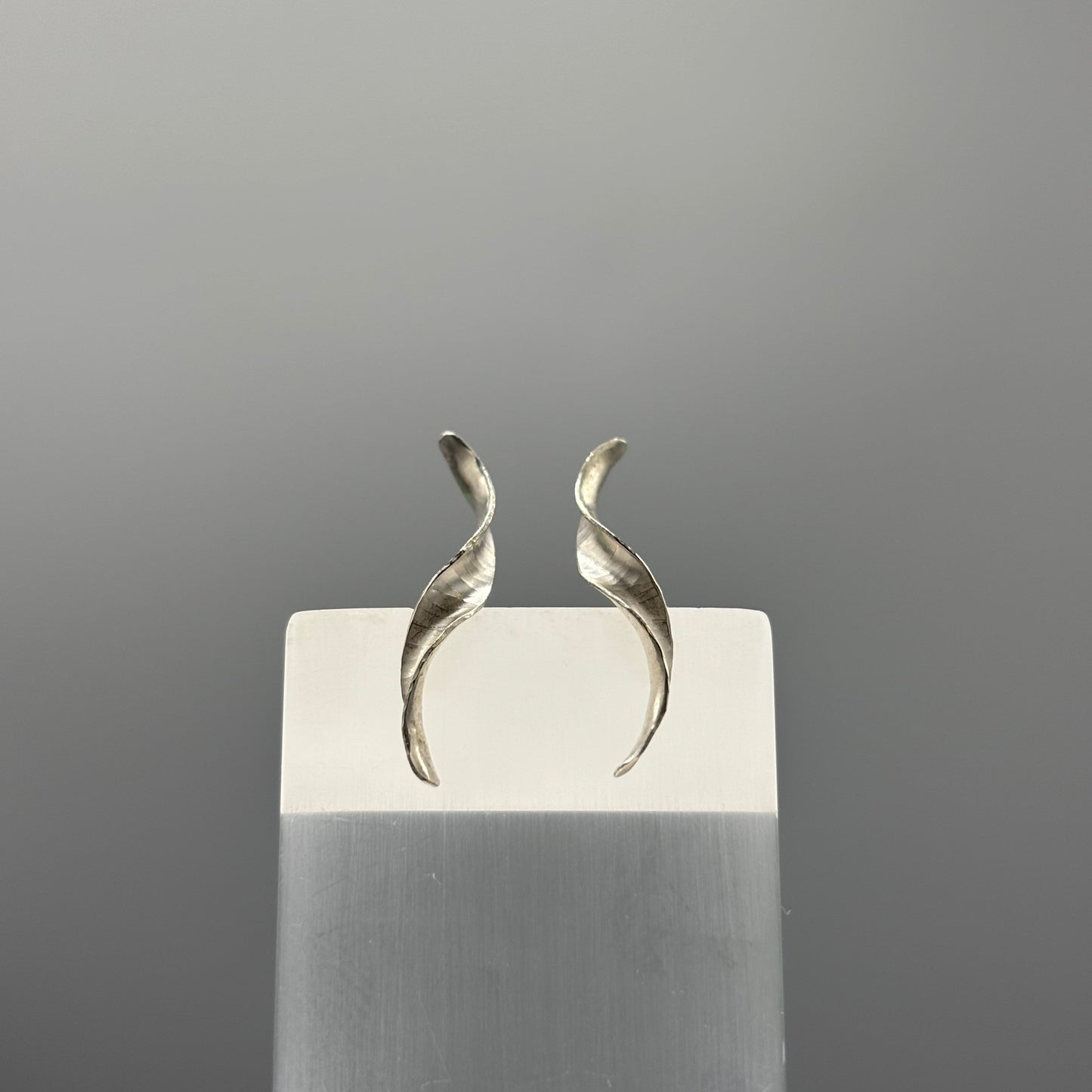 Anne Massey - Ripple Simple Stud Earrings (Sterling Silver)