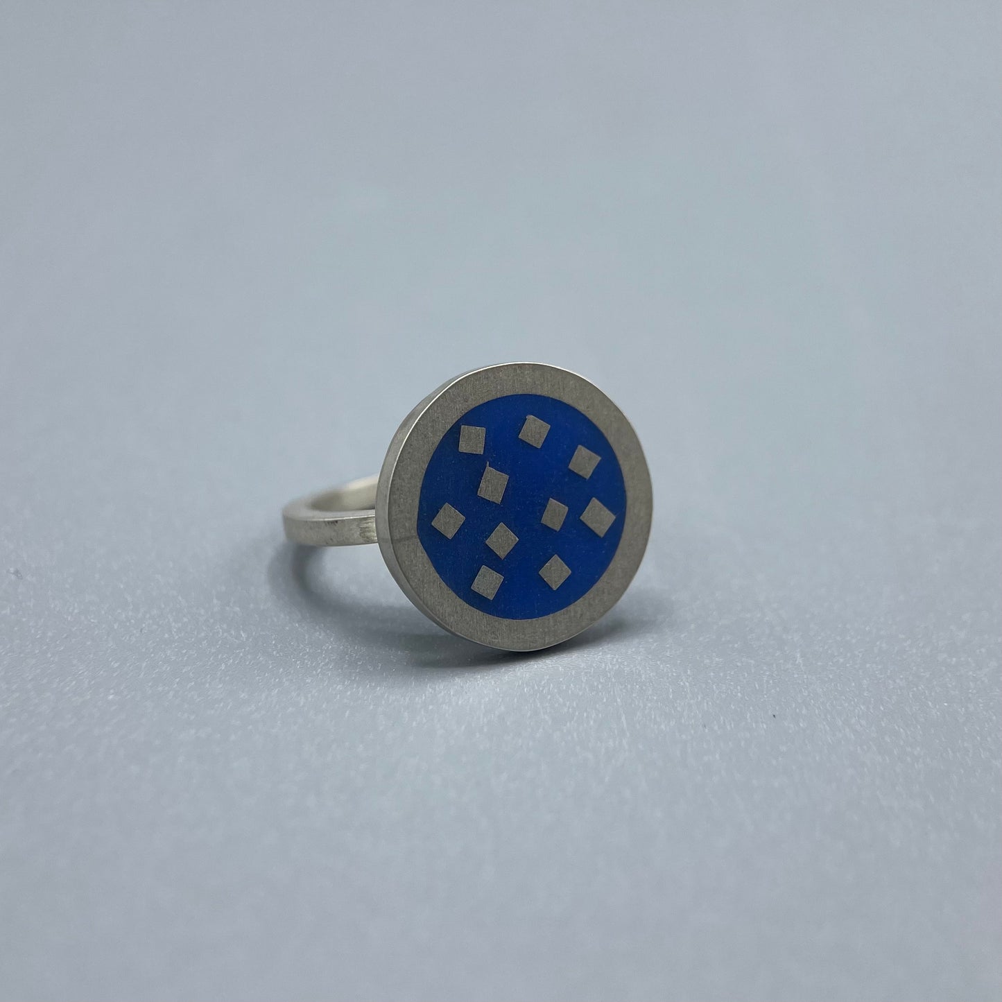 Ruth Hollywood 'Regarde En Haut' Ring