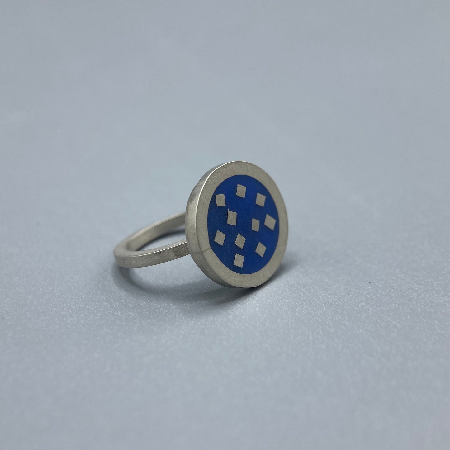 Ruth Hollywood 'Regarde En Haut' Ring