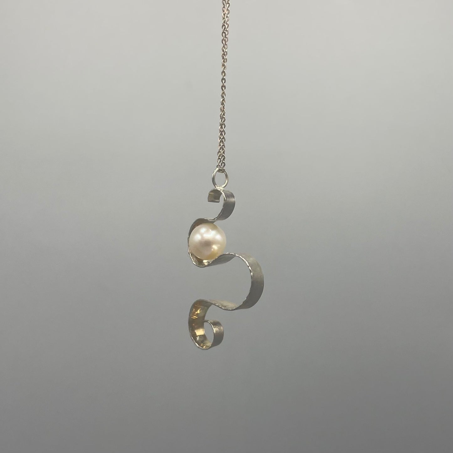 Victoria Sackwild Silver Swirl Pearl Pendant