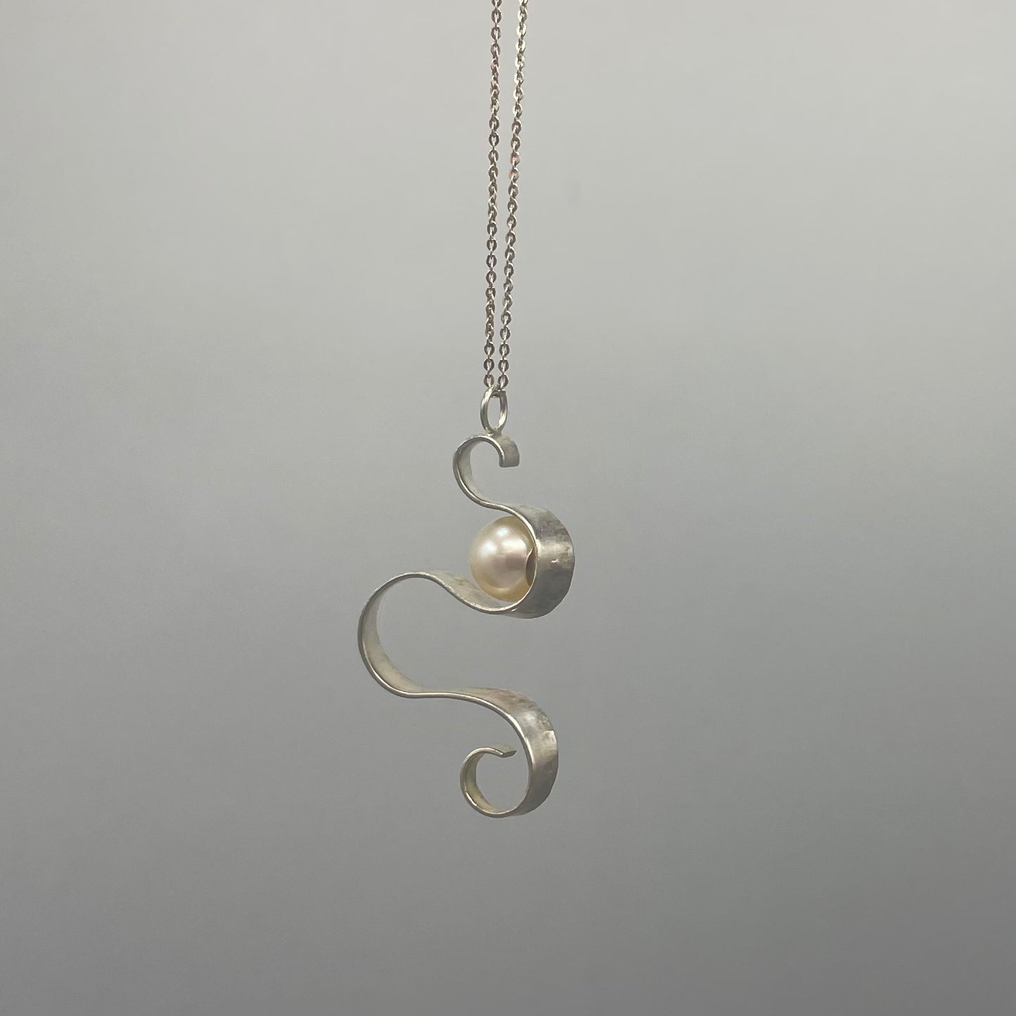 Victoria Sackwild Silver Swirl Pearl Pendant