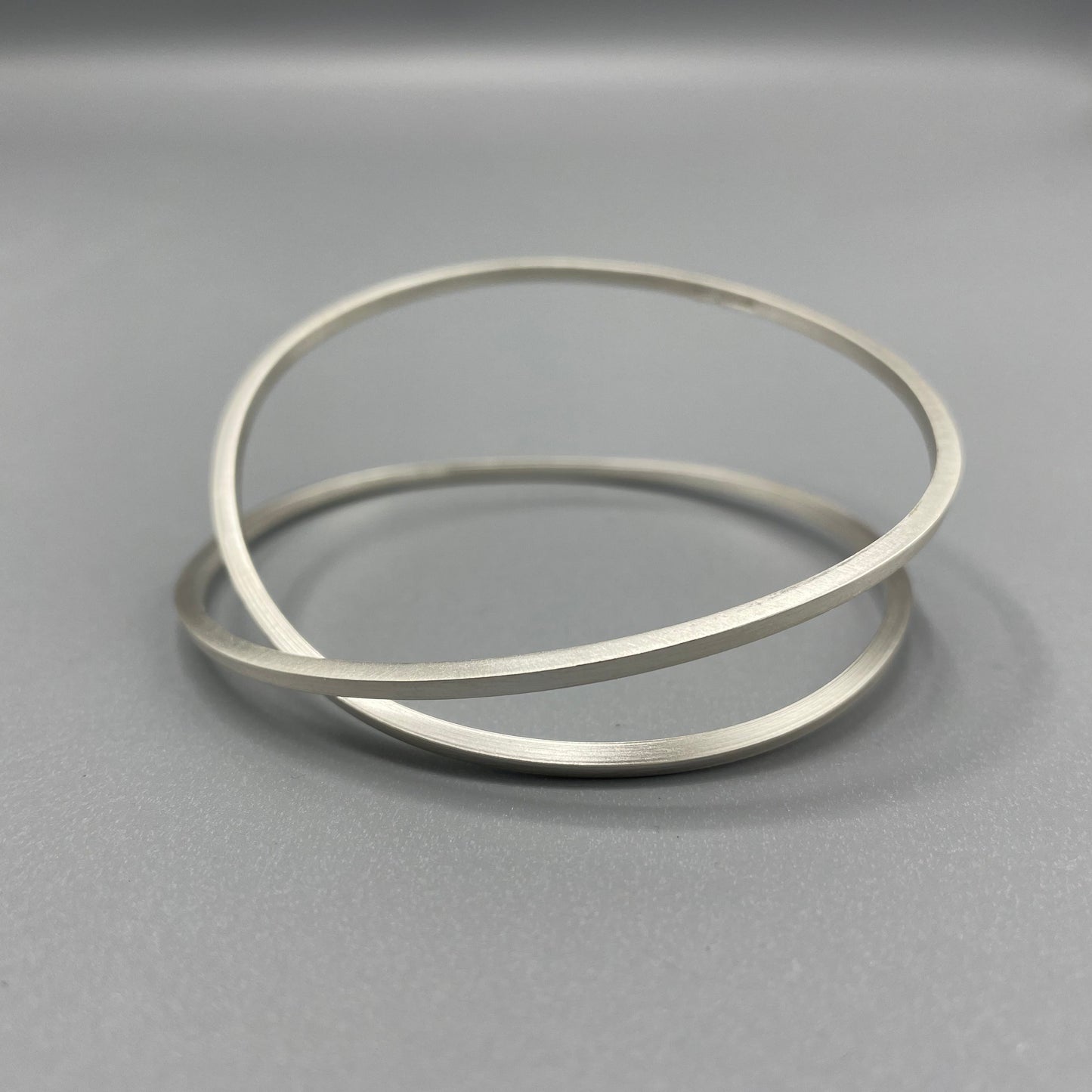 Sarah McCallum Brushed Silver 'Crossover' Bangle - Square Wire