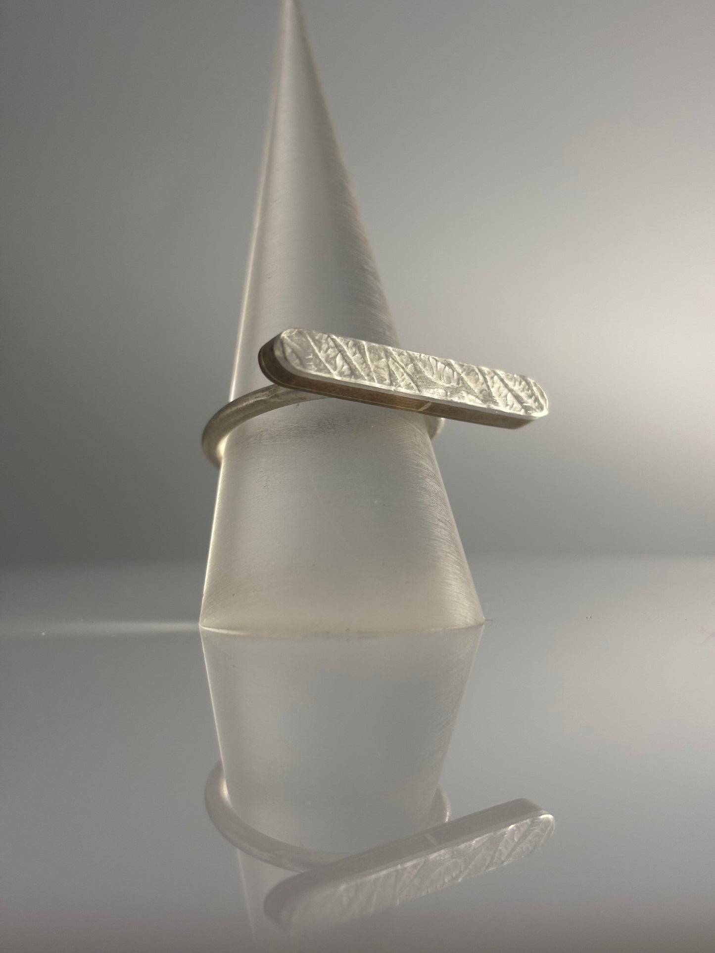 Papermetal – Across The Bar Ring (Silver & Brass) – Size N 1/2