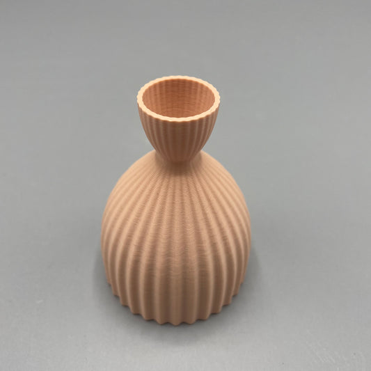 Keeley Traae 3D Printed Curved Narrow Top Vessel