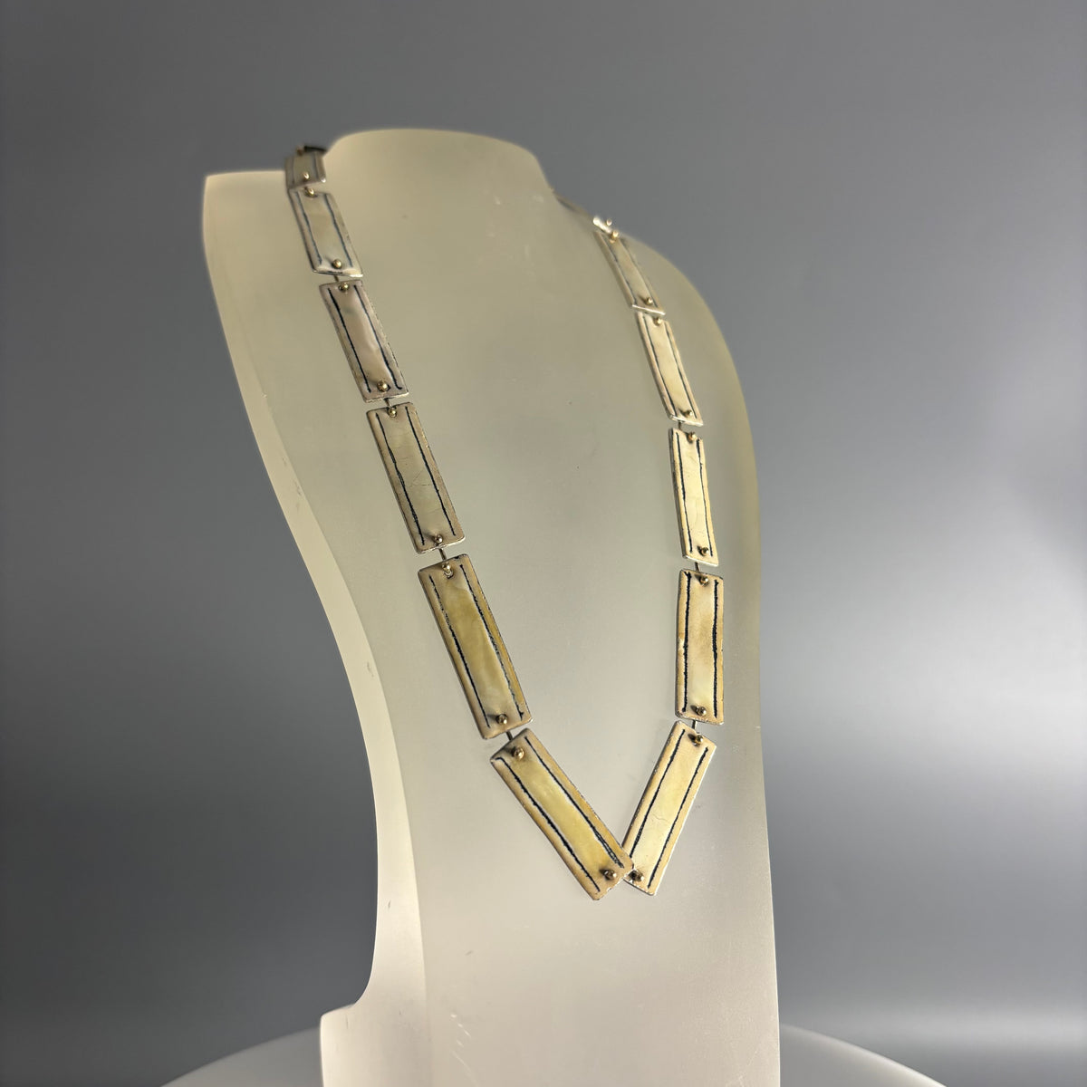 Anthony Feiler - Necklace: Silver and Enamel with 9ct Gold Links