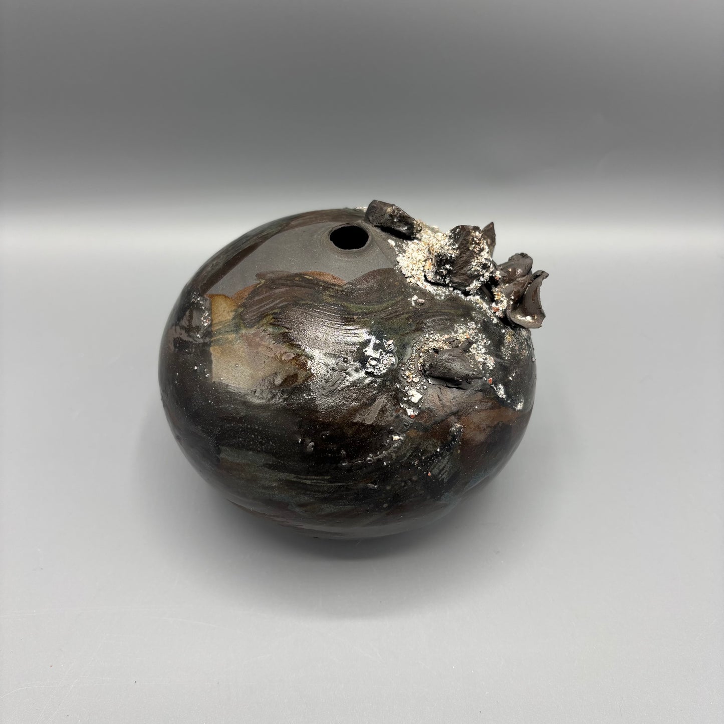 Rosa Wiland Holmes 'Medium Black Moon Jar'