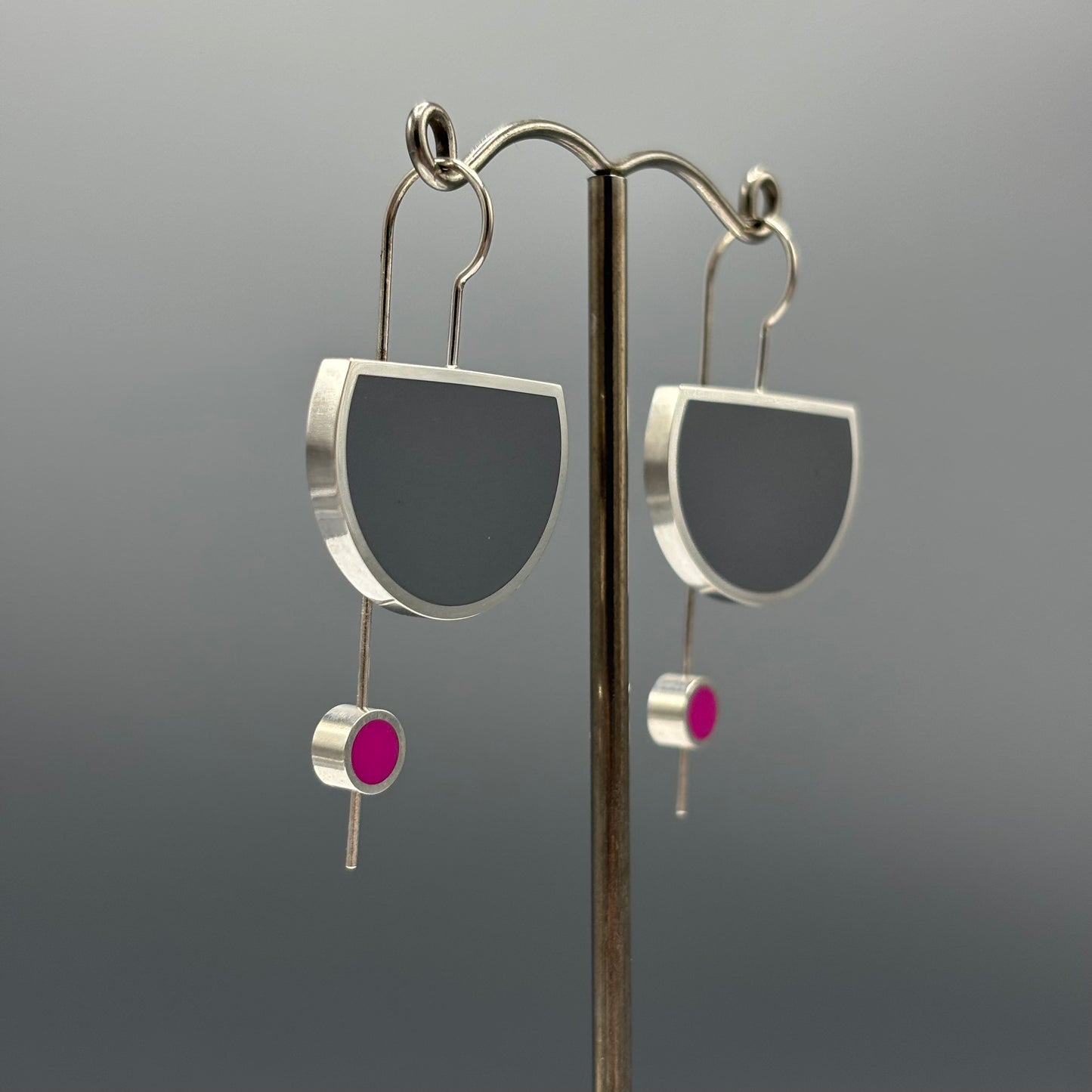 Wilde Works - Sterling silver and resin ‘Eclipse’ Earrings (Grey/Hot Pink)
