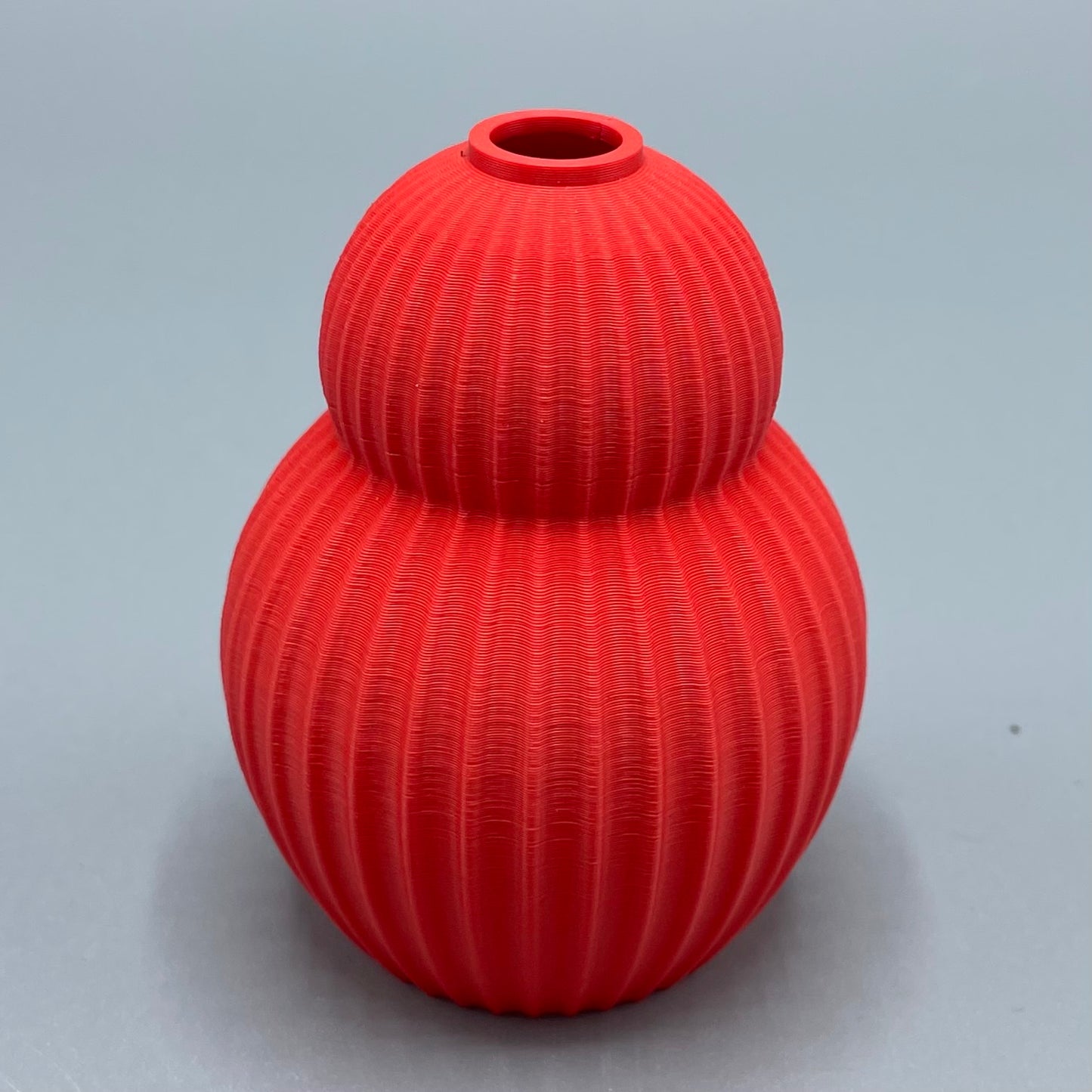 Keeley Traae 3D Printed Curvy Vessels