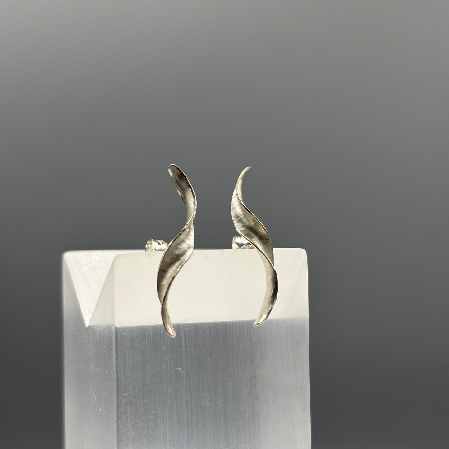 Anne Massey - Ripple Simple Stud Earrings (Sterling Silver)