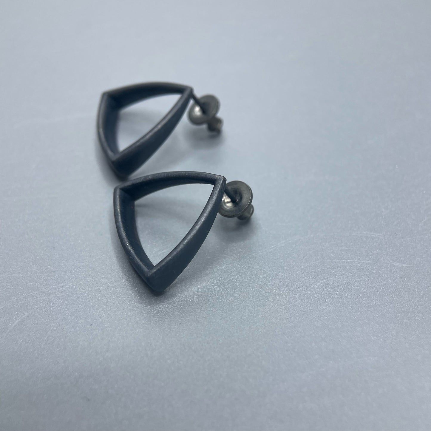 Sheng Zhang 'Curved Curves' Framed Triangle Earrings