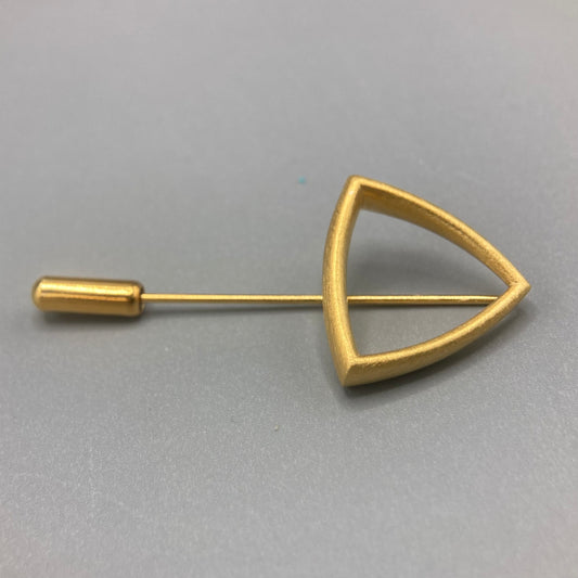 Sheng Zhang 'Curved Curves' Triangle Pin