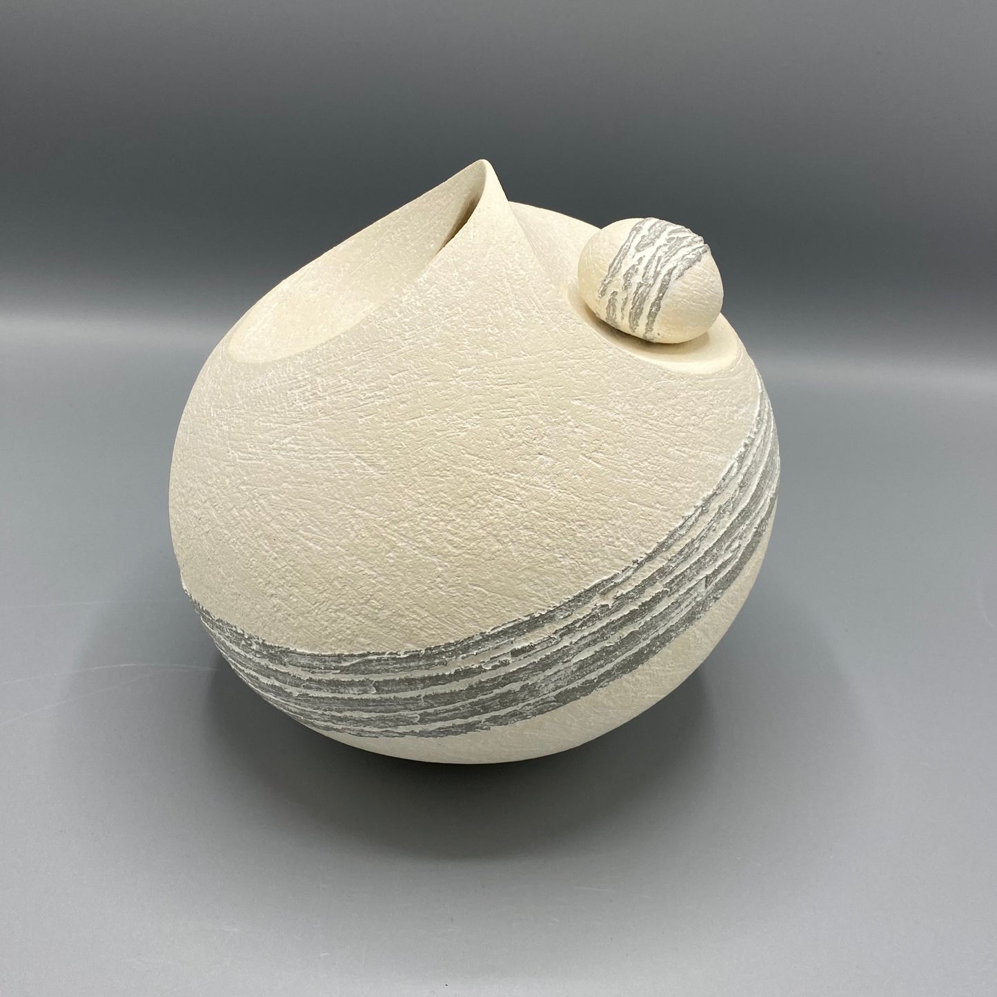 Mitch Pilkington White and Grey Pebble Vessel