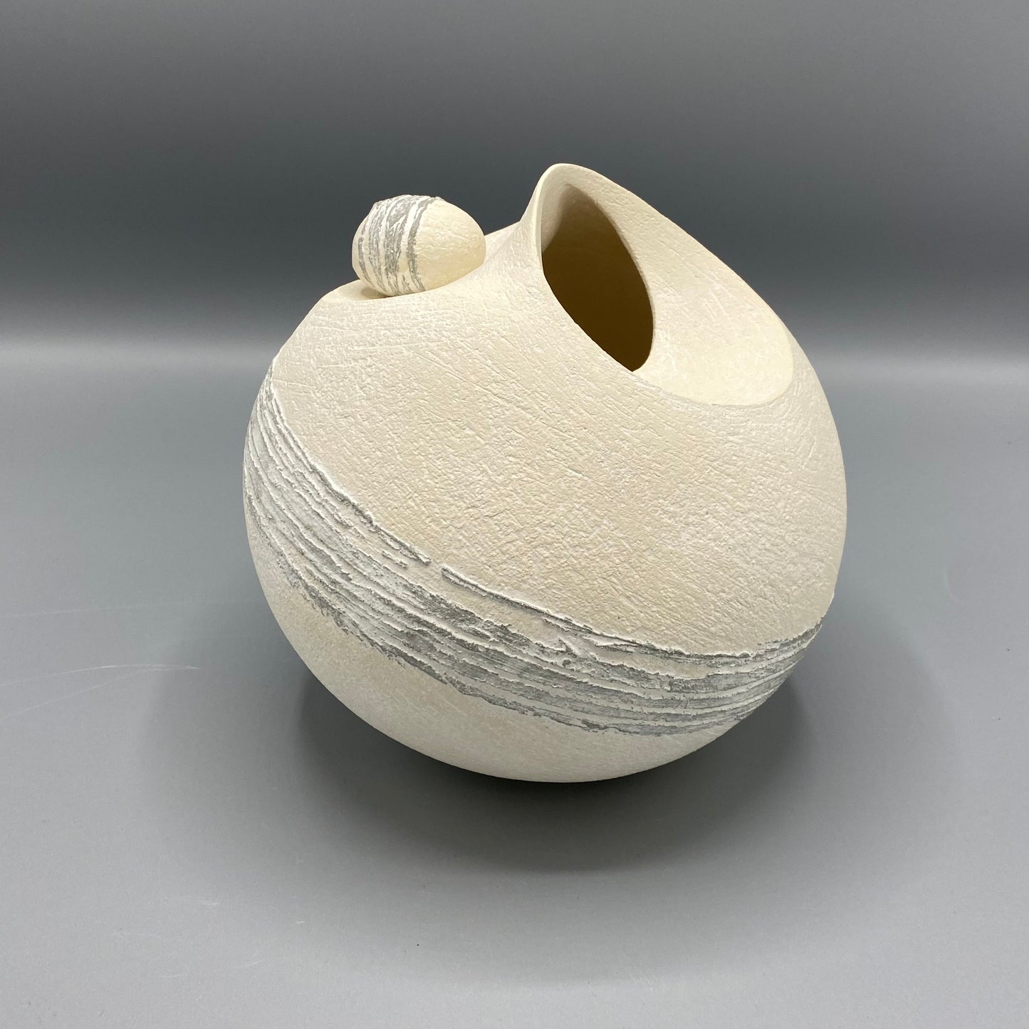 Mitch Pilkington White and Grey Pebble Vessel