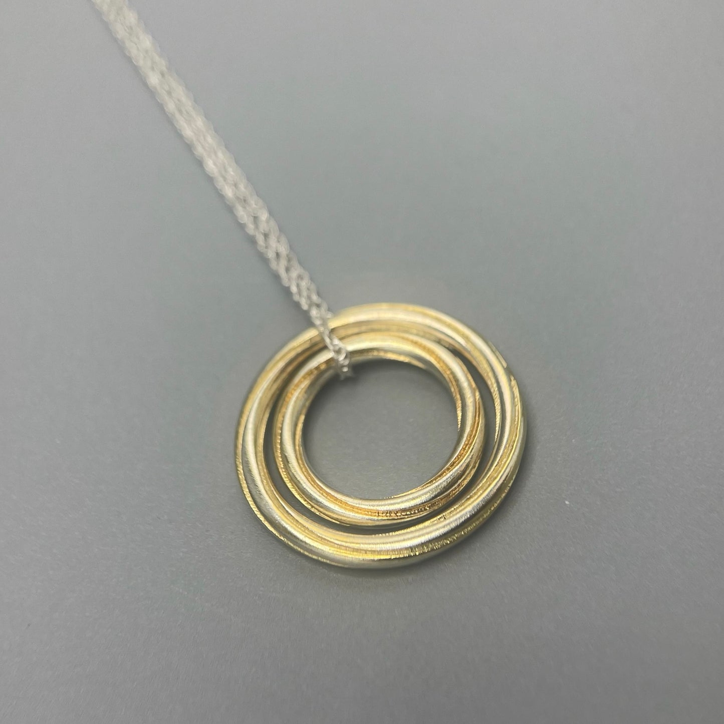 Alice Gow Twist Continuum Contrast Pendant