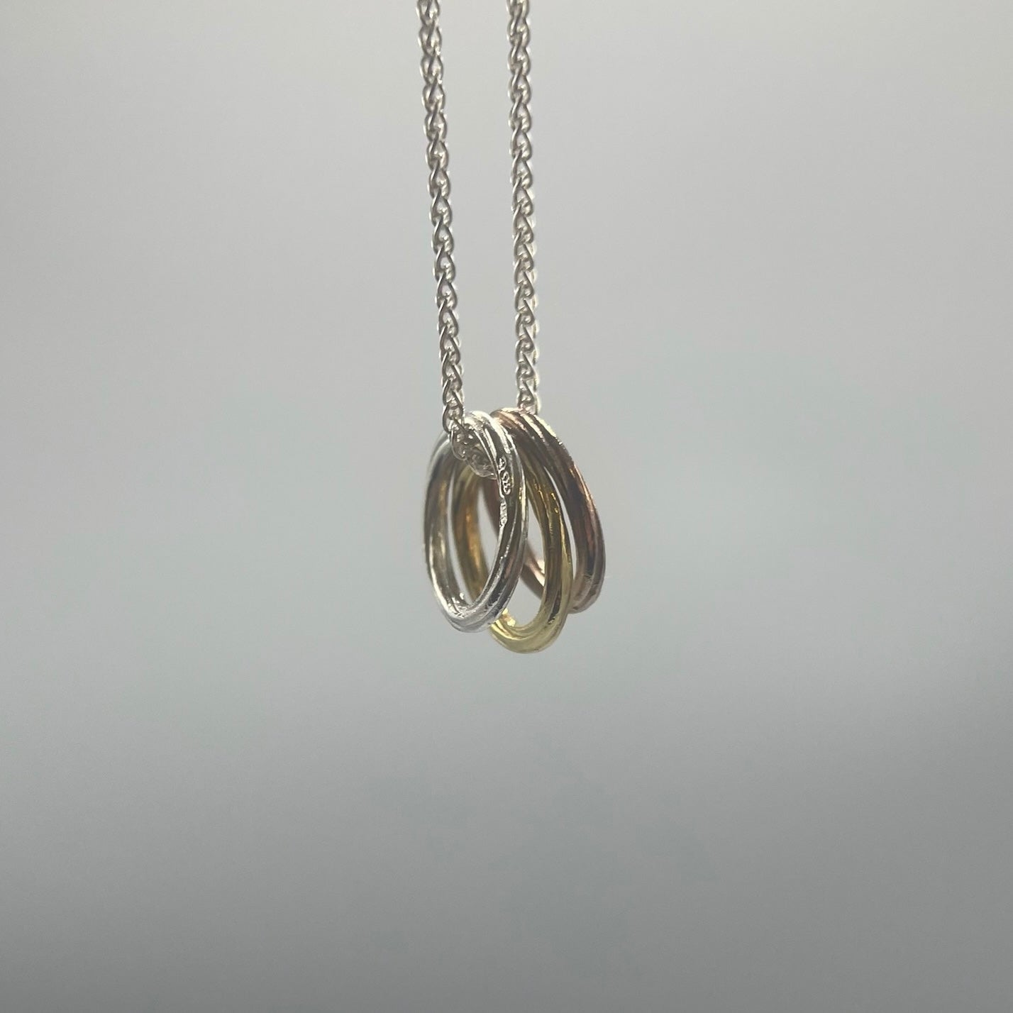 Alice Gow Twist Continuum Bands Pendant