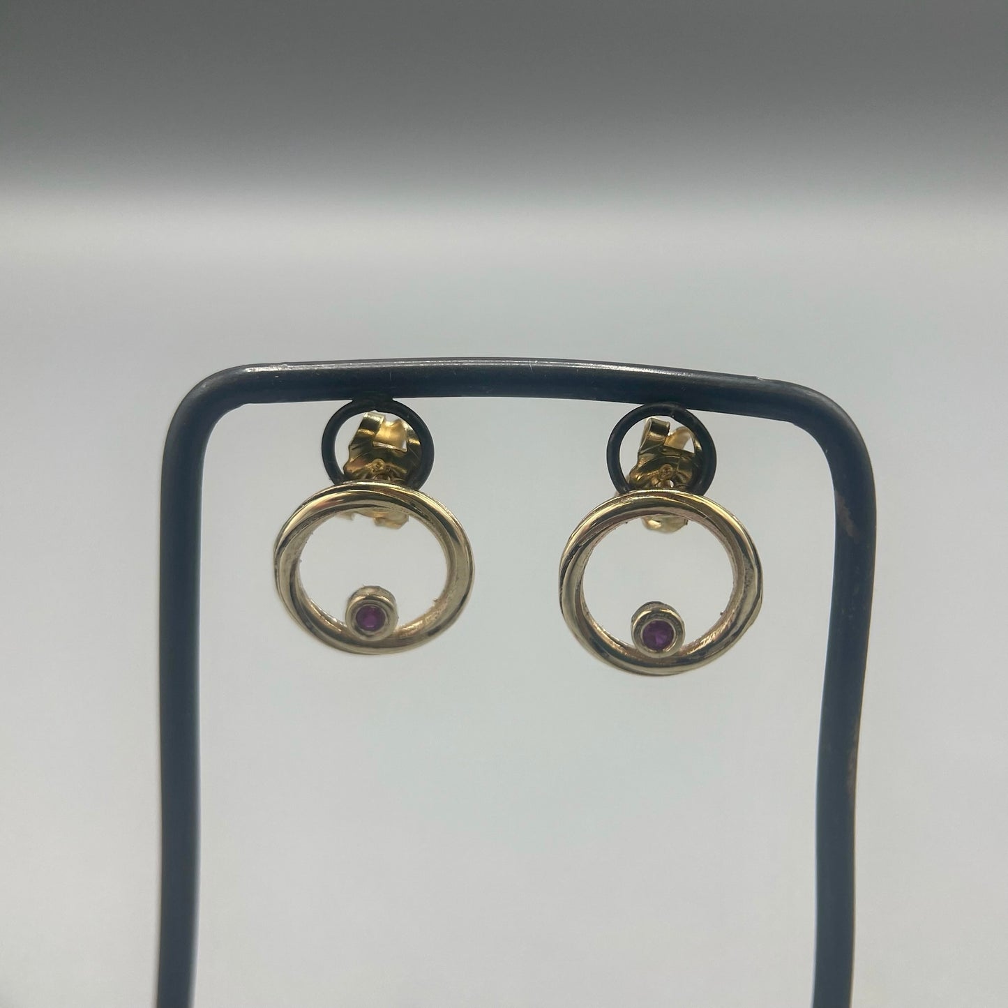 Alice Gow Twist Continuum 9ct Yellow Gold Diamind/Ruby Studs