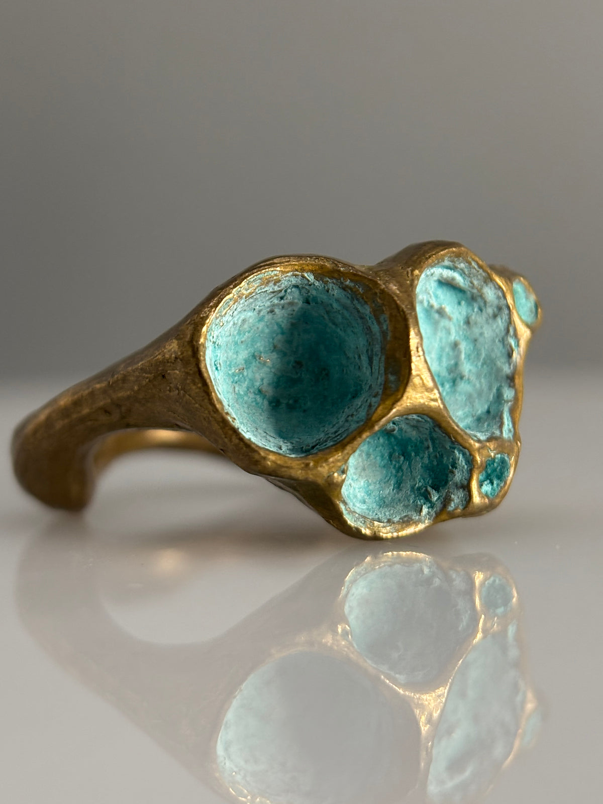 Beca Beeby Artefact Ring Large I, side view