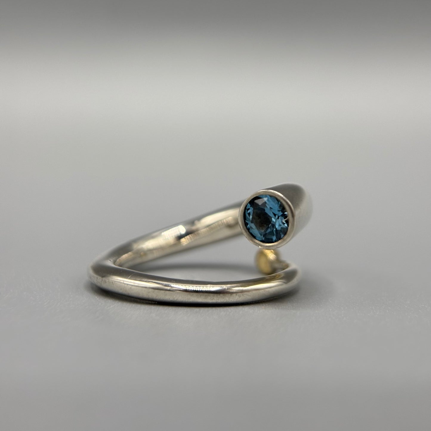 Paul Finch - Silver Spiral Wiggly Ring with 18ct Gold Bead